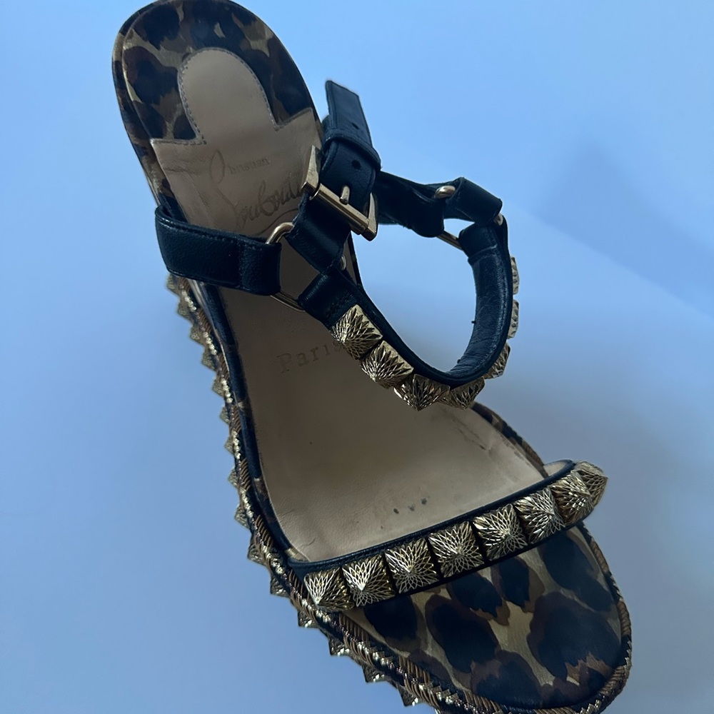 Leopard Print Wedge Sandals with Gold Embellishment - Black & Gold - Picture 10 of 12